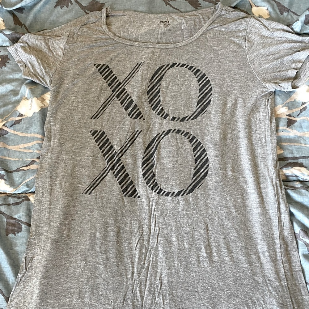 🖤 Comfy XOXO Sleep Shirt 🖤